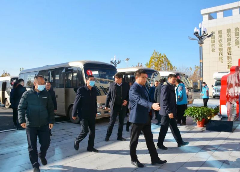 推动农业现代化丨热烈接待卫辉市各级向导莅临我司调研指导