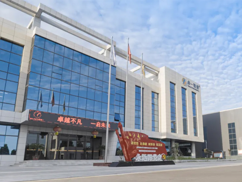 意昂F凯捷牧业 | 致敬广雄师人，弘扬建军精神